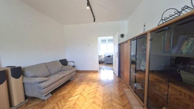 Stan, Trosoban, Izdavanje, 61m2, Kralja Ostoje