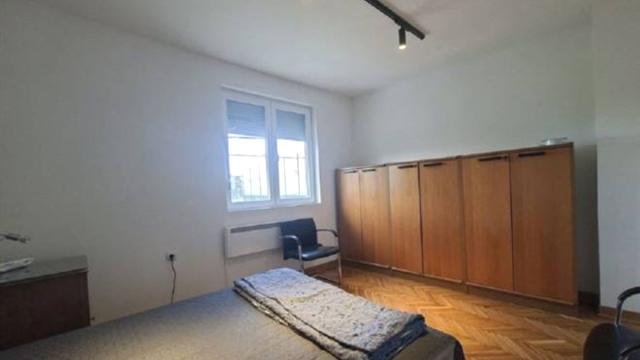 Stan, Trosoban, Izdavanje, 61m2, Kralja Ostoje