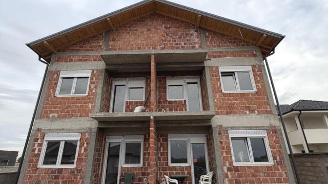 Kuća, Petosoban i veći, Prodaja, 272m2, Bečmen, Surčin, Gaje Jovanovića 14