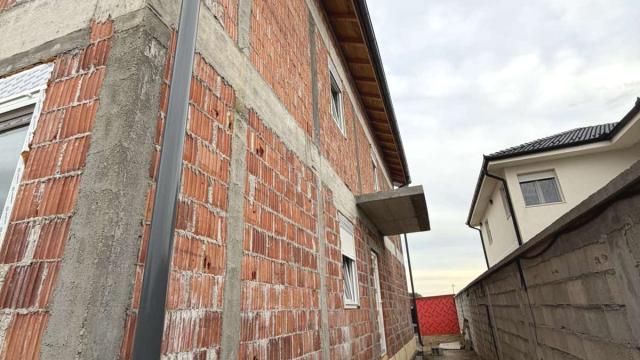Kuća, Petosoban i veći, Prodaja, 272m2, Bečmen, Surčin, Gaje Jovanovića 14