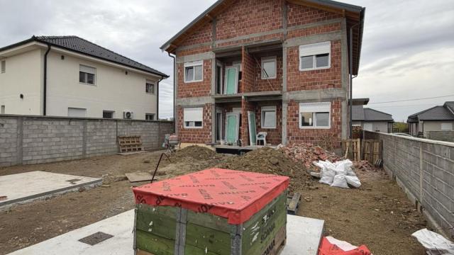 Kuća, Petosoban i veći, Prodaja, 272m2, Bečmen, Surčin, Gaje Jovanovića 14
