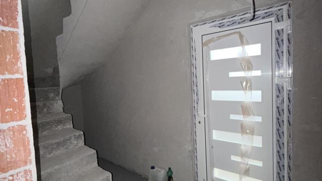 Kuća, Petosoban i veći, Prodaja, 272m2, Bečmen, Surčin, Gaje Jovanovića 14