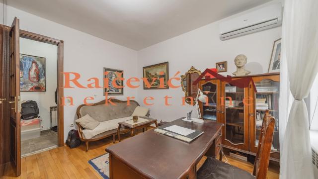 Stan, Petosoban, Prodaja, 108m2, Centar, Stari grad, Palmoticeva