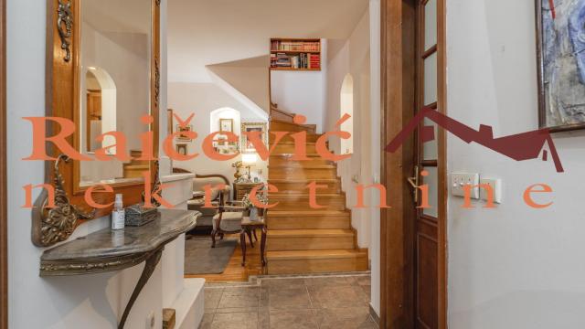 Stan, Petosoban, Prodaja, 108m2, Centar, Stari grad, Palmoticeva