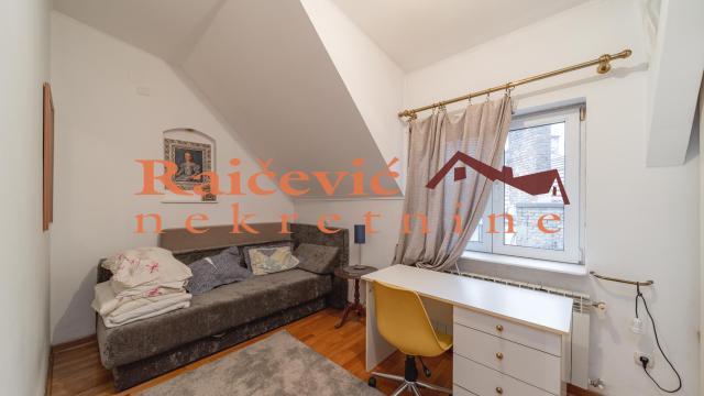 Stan, Petosoban, Prodaja, 108m2, Centar, Stari grad, Palmoticeva