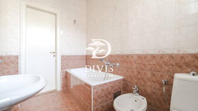 Stan, četvorosoban, Izdavanje, 160m2, Terazije