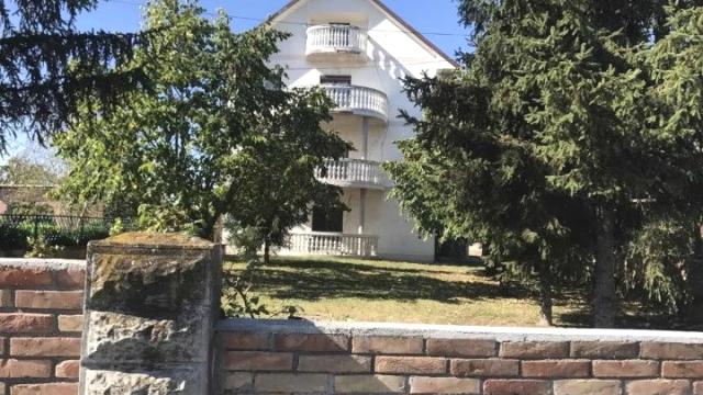 Kuća, Petosoban i veći, Prodaja, 850m2, Beli potok, Voždovac, Vase Čarapića