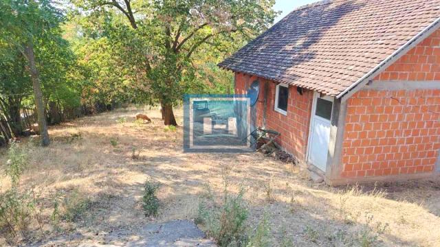 Kuća, Dvosoban, Prodaja, 77m2, Plana, Okolno mesto, Paraćin